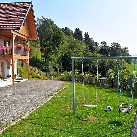 Schleinzer Nyaraló *